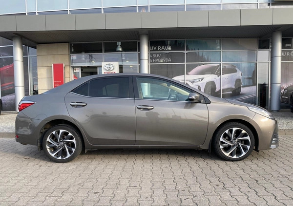 Toyota Corolla cena 49900 przebieg: 253080, rok produkcji 2016 z Kalisz małe 596